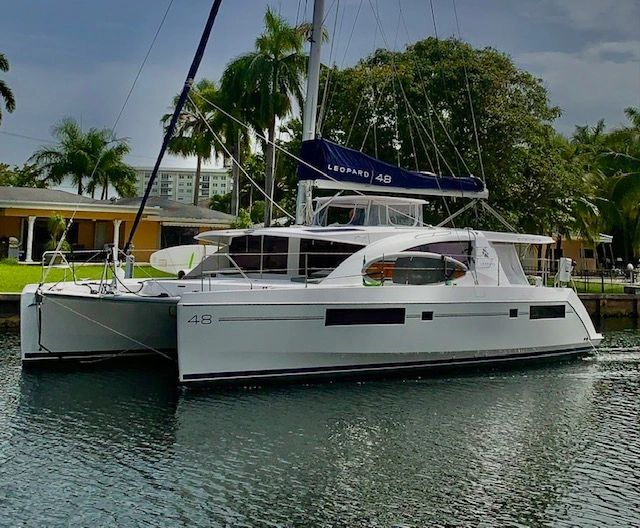 catamaran brokerage